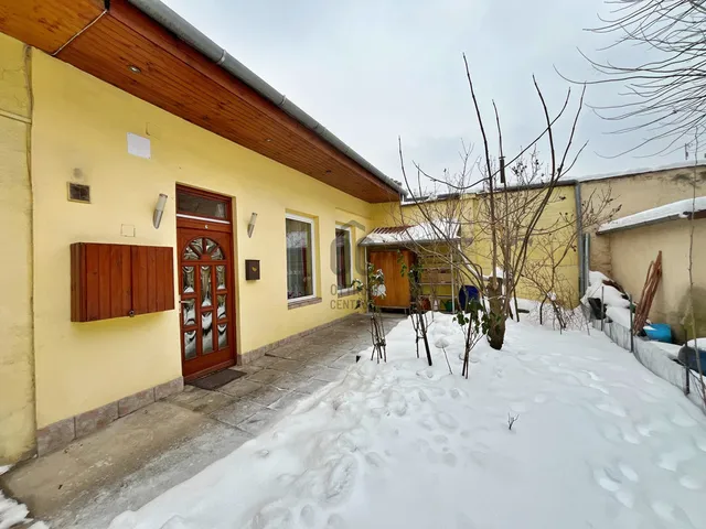 Eladó lakás Budapest X. kerület, Óhegy 32 nm