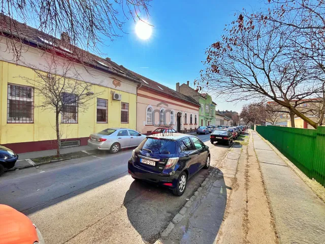 Eladó lakás Budapest X. kerület, Óhegy 32 nm