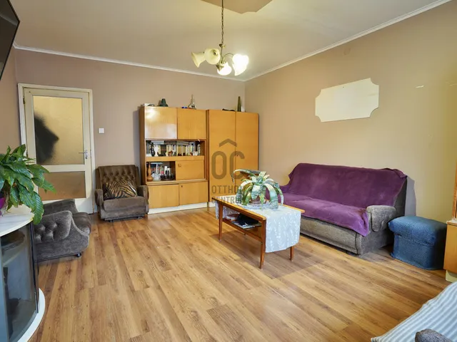 Eladó lakás Budapest XVIII. kerület, Alacskai úti lakótelep 62 nm