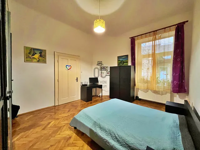 Eladó lakás Budapest VI. kerület 72 nm