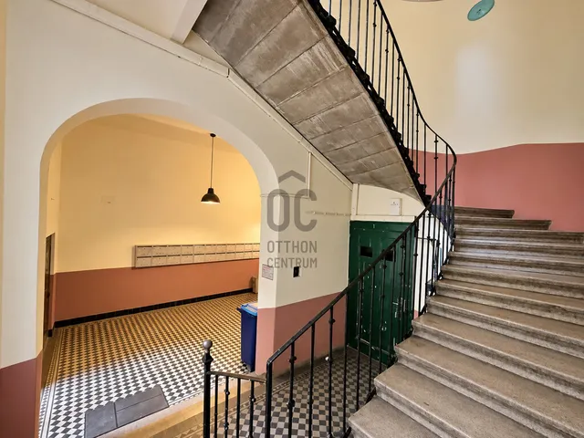 Eladó lakás Budapest VI. kerület 72 nm