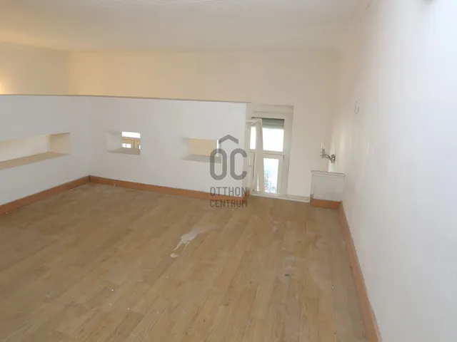 Eladó lakás Budapest VIII. kerület, Századosnegyed 55 nm