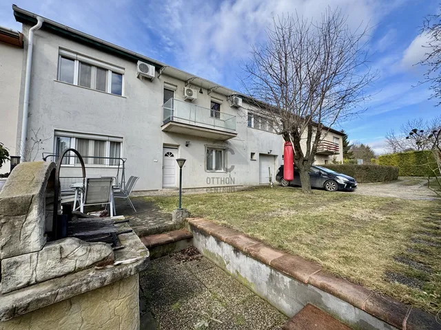 Eladó ház Solymár 154 nm