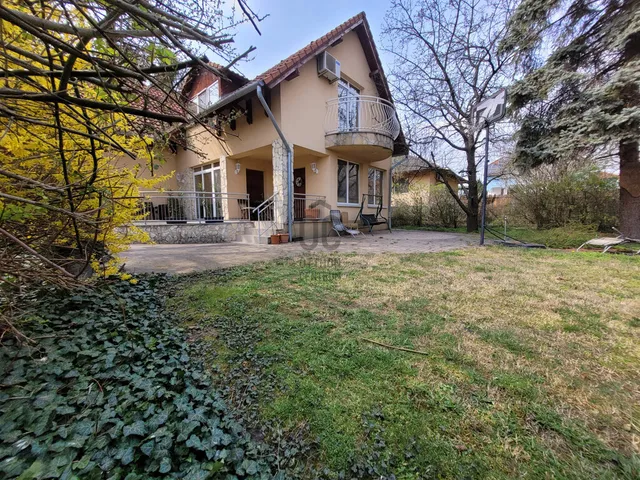 Eladó ház Kerepes 205 nm