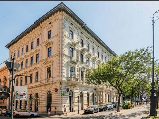 Eladó lakás Budapest VI. kerület 19 nm