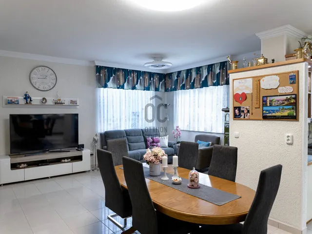 Eladó ház Dunakeszi 220 nm