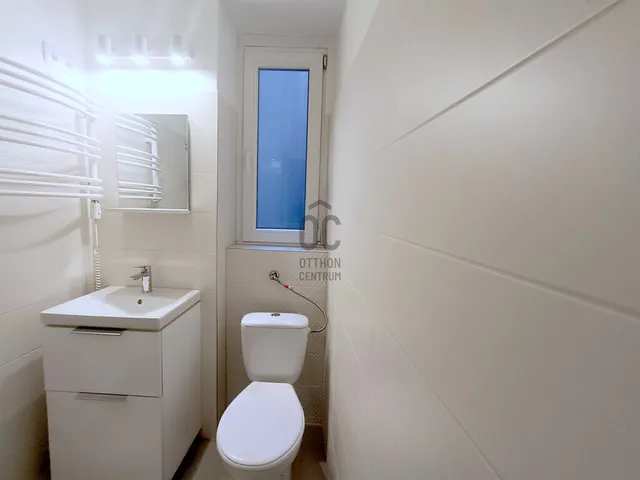 Eladó lakás Budapest VI. kerület 30 nm