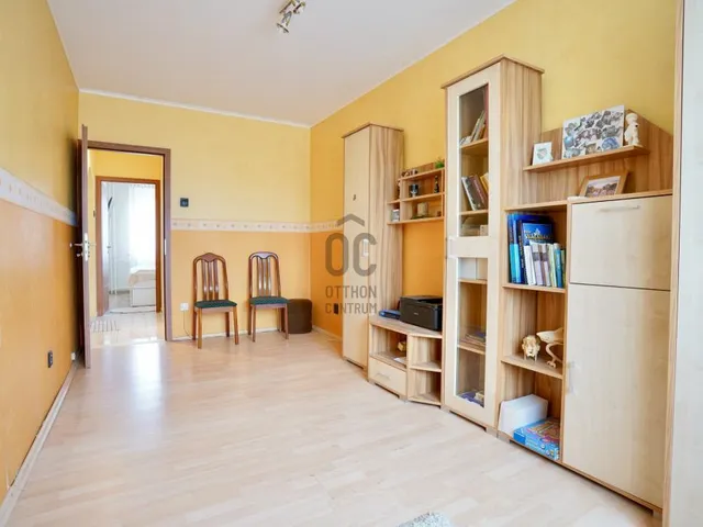 Eladó lakás Budapest XVIII. kerület, Alacskai úti lakótelep 75 nm