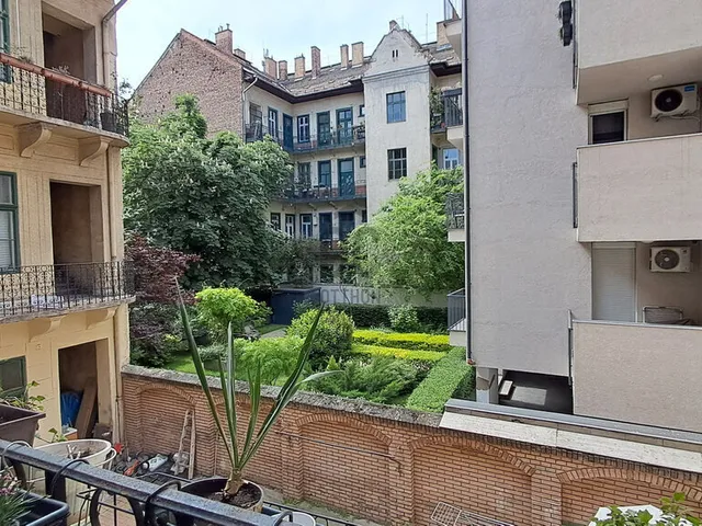 Eladó lakás Budapest VII. kerület 134 nm