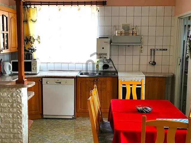 Eladó ház Budapest XVIII. kerület, Kossuth Ferenc-telep 150 nm
