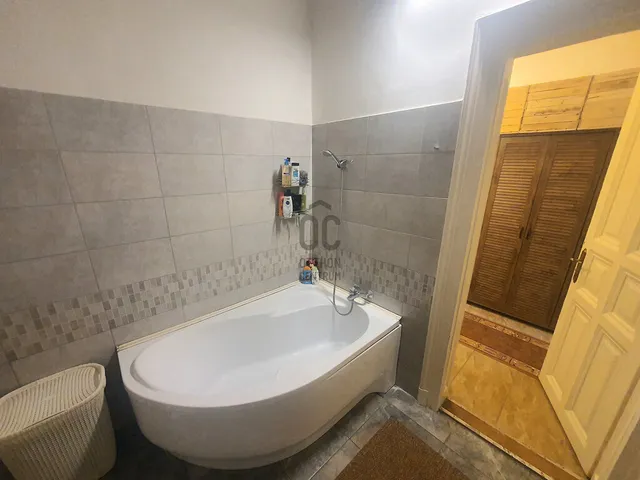 Eladó lakás Budapest VIII. kerület, Józsefváros 72 nm