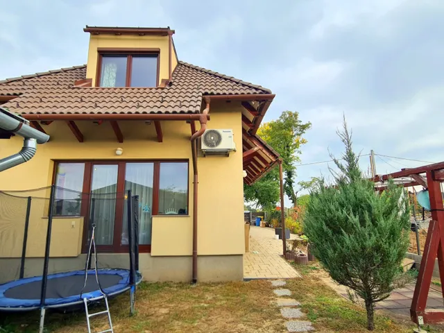 Eladó ház Mogyoród 168 nm