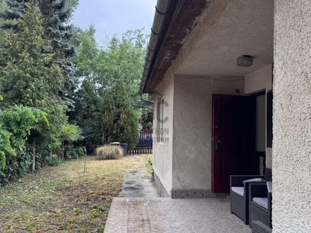 Eladó ház Budapest XVIII. kerület, Kossuth Ferenc-telep 138 nm