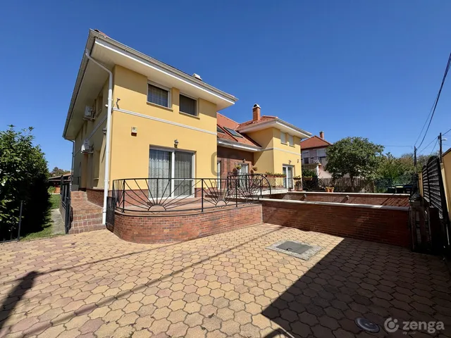 Eladó ház Budapest XVIII. kerület, Erdőskert 193 nm
