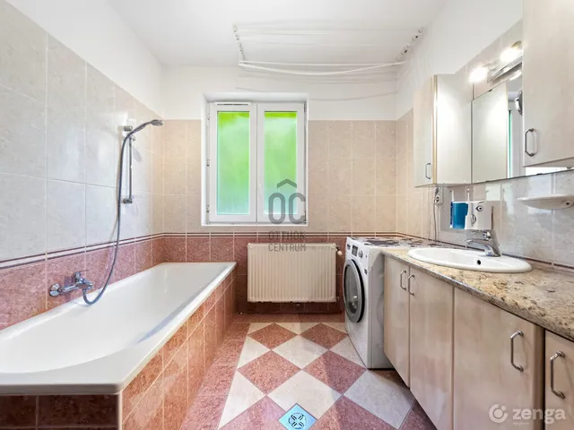Eladó ház Budapest XVII. kerület, Rákoscsaba-Újtelep 234 nm