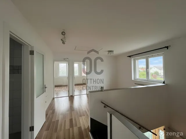 Eladó ház Budapest XVII. kerület, Rákoskert 204 nm