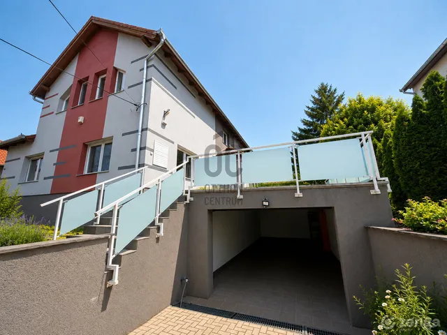 Eladó ház Budapest XVII. kerület, Rákoskert 204 nm