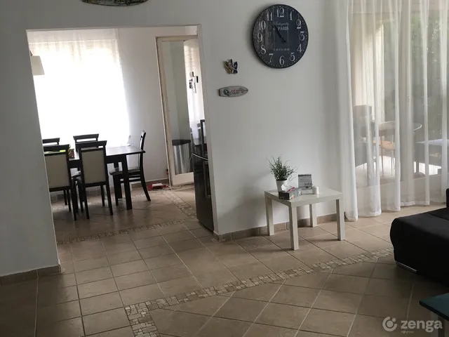 Kiadó lakás Veszprém, Belváros 134 nm