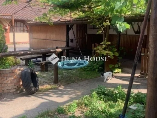 Eladó mezőgazdasági ingatlan Pilis 170 nm