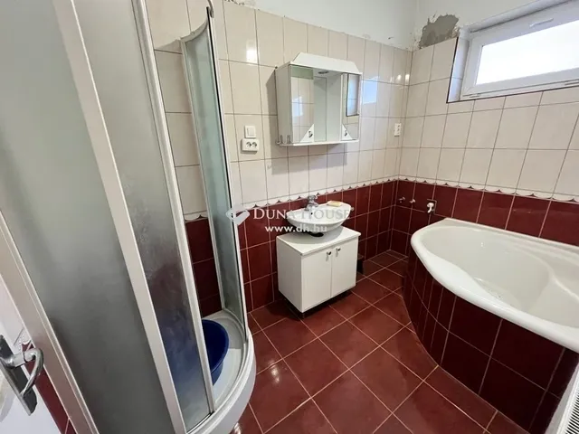 Eladó ház Tápiószecső 137 nm