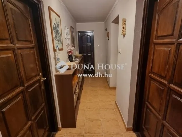 Eladó ház Szigetszentmárton 280 nm