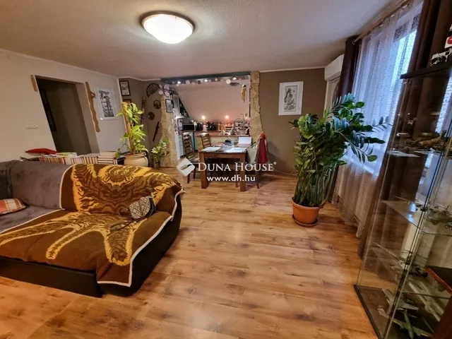 Eladó ház Szigetszentmárton 280 nm