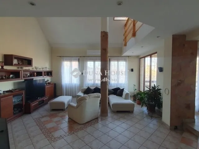 Eladó ház Budapest XVII. kerület 373 nm