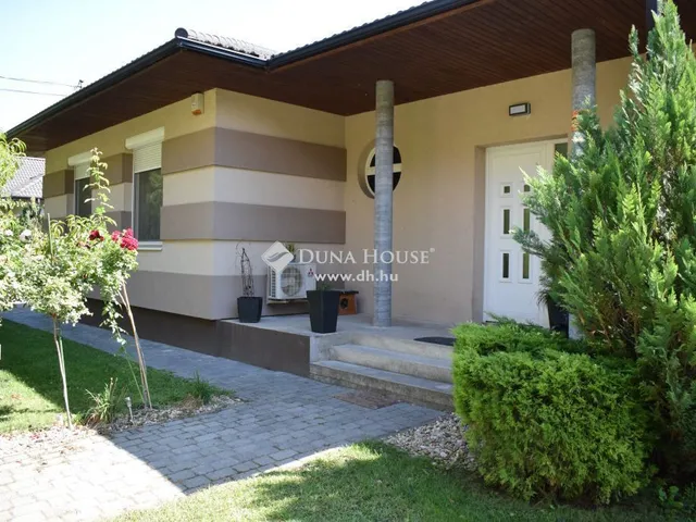 Eladó ház Dunaharaszti 395 nm