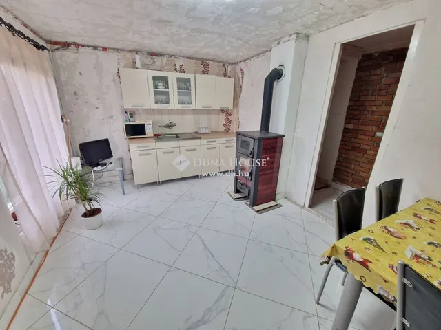 Eladó ház Ercsi 144 nm