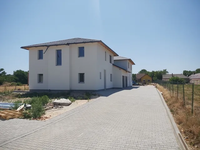 Eladó ház Vecsés 149 nm