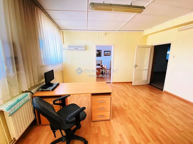 Eladó kereskedelmi és ipari ingatlan Seregélyes 1135 nm