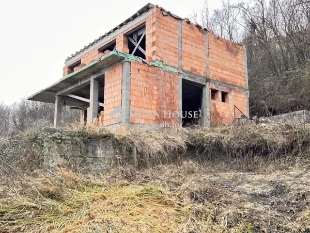 Eladó ház Szentendre 140 nm