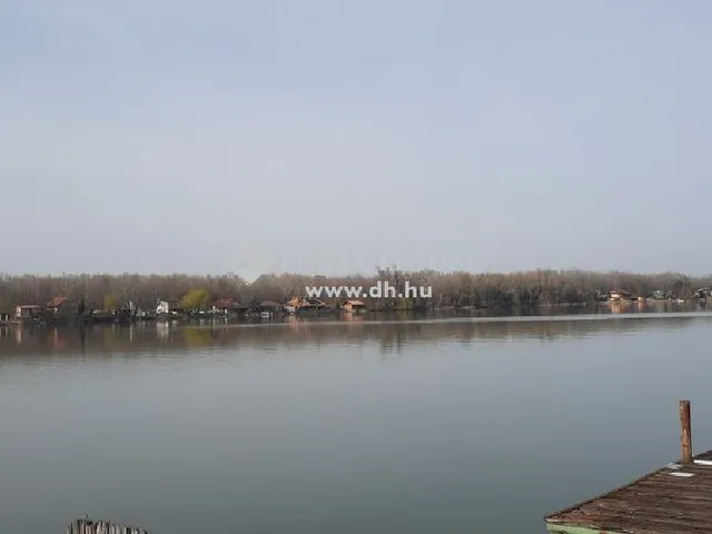 Eladó telek Dömsöd 6319 nm