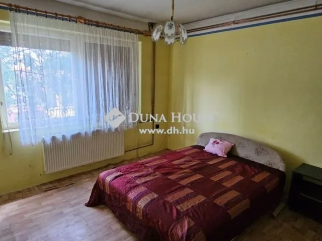 Eladó ház Tápiószecső 190 nm