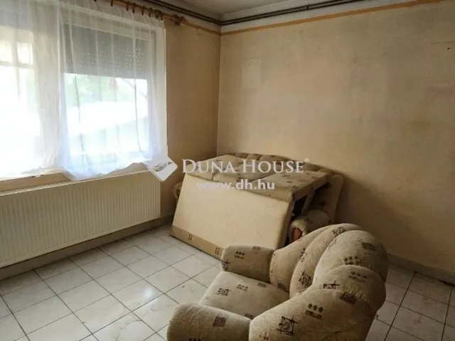 Eladó ház Tápiószecső 190 nm