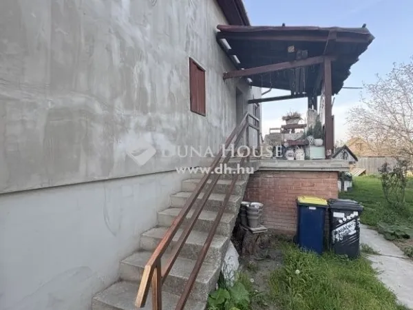 Eladó ház Tápiószecső 102 nm