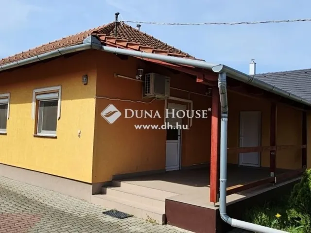 Eladó ház Tápiószecső 100 nm