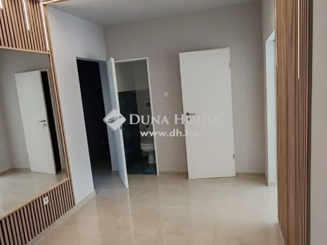 Eladó lakás Budapest III. kerület 57 nm