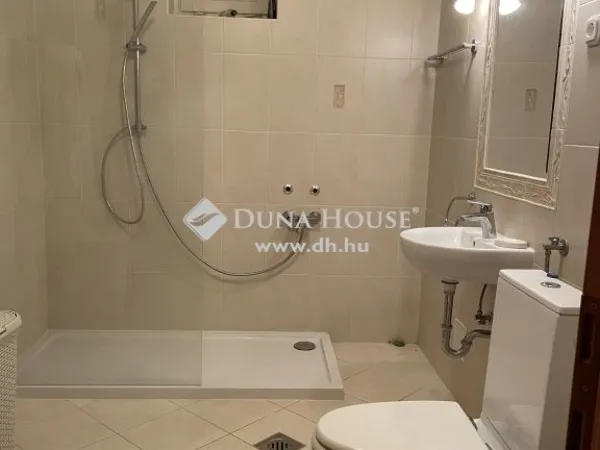 Eladó ház Gödöllő 262 nm