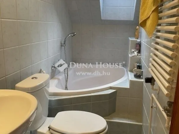 Eladó ház Gödöllő 262 nm