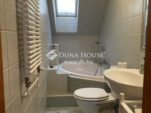 Eladó ház Gödöllő 262 nm