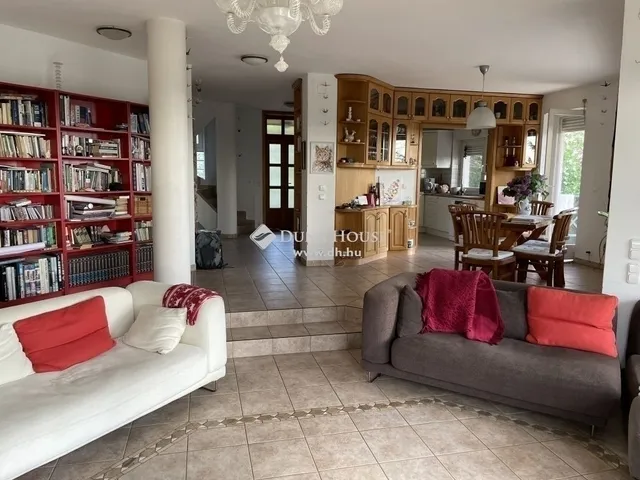 Eladó ház Gödöllő 262 nm