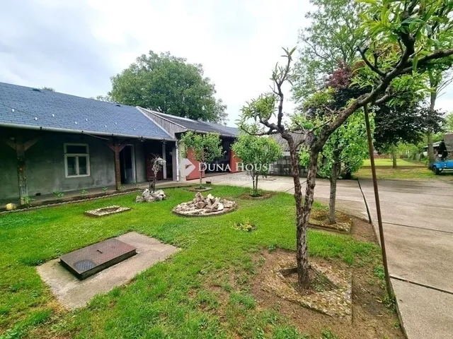 Eladó ház Tápiószecső 170 nm