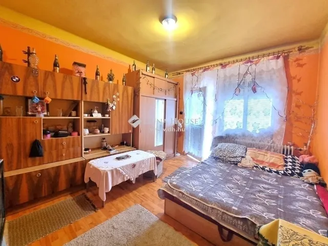 Eladó ház Tápiószecső 170 nm