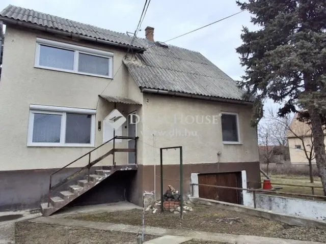 Eladó ház Dömsöd 104 nm