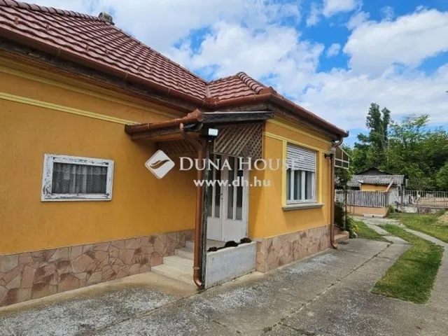 Eladó ház Tápiószecső 120 nm