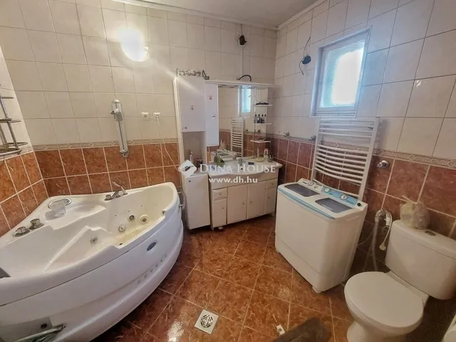 Eladó ház Pomáz 140 nm