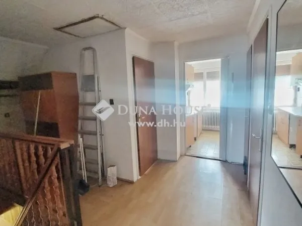 Eladó ház Pomáz 140 nm