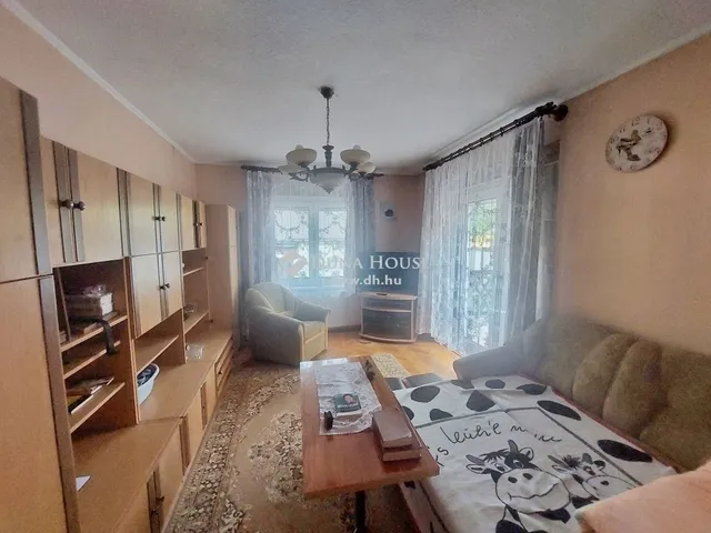 Eladó ház Pomáz 140 nm