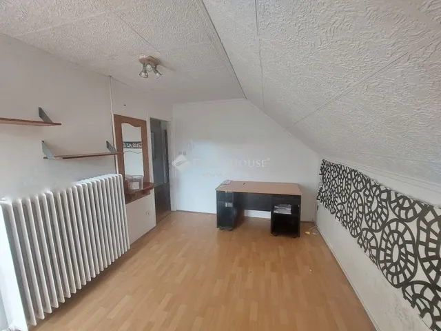 Eladó ház Pomáz 140 nm